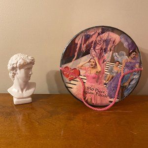 I LOVE LUCY 550 Piece Jigsaw Puzzle USAopoly Lucy Gets in the Pictures #116